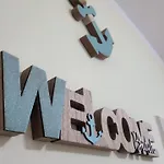 Apartament With Direct Sea View, Free Parking And Close To Beaches And Promenade