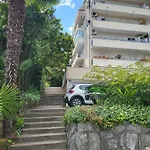 Apartament With Direct Sea View, Free Parking And Close To Beaches And Promenade Lovran