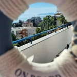 With Direct Sea View, Free Parking And Close To Beaches And Promenade *