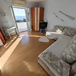 With Direct Sea View, Free Parking And Close To Beaches And Promenade *