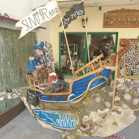 アパート With Direct Sea View, Free Parking And Close To Beaches And Promenade *