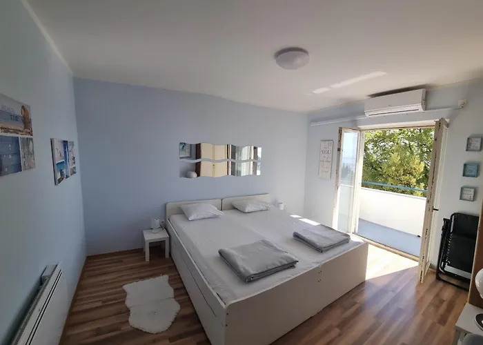 With Direct Sea View, Free Parking And Close To Beaches And Promenade Apartment