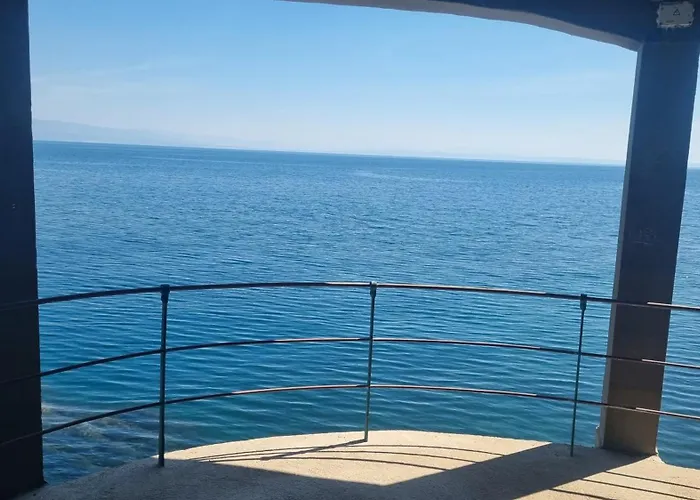 With Direct Sea View, Free Parking And Close To Beaches And Promenade Apartment Lovran