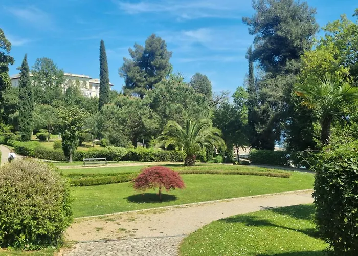 Apartment With Direct Sea View, Free Parking And Close To Beaches And Promenade *