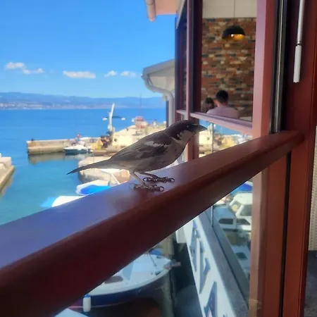 Lägenhet With Direct Sea View, Free Parking And Close To Beaches And Promenade