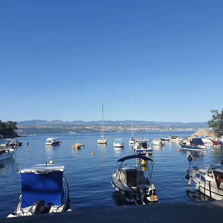 With Direct Sea View, Free Parking And Close To Beaches And Promenade Lägenhet Lovran