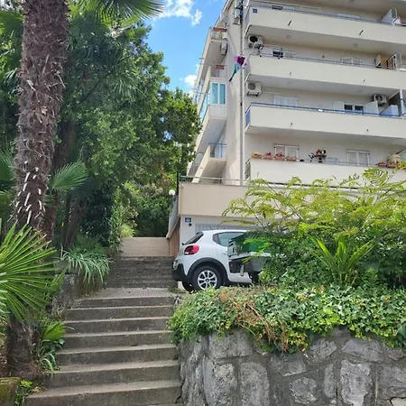 Lägenhet With Direct Sea View, Free Parking And Close To Beaches And Promenade Lovran