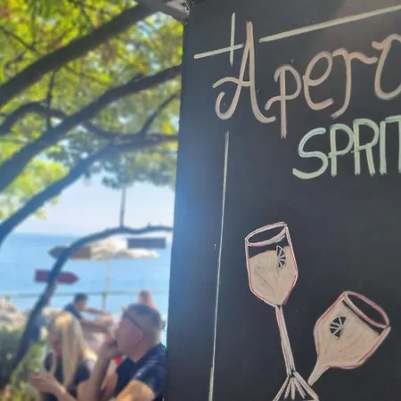 With Direct Sea View, Free Parking And Close To Beaches And Promenade Lägenhet *