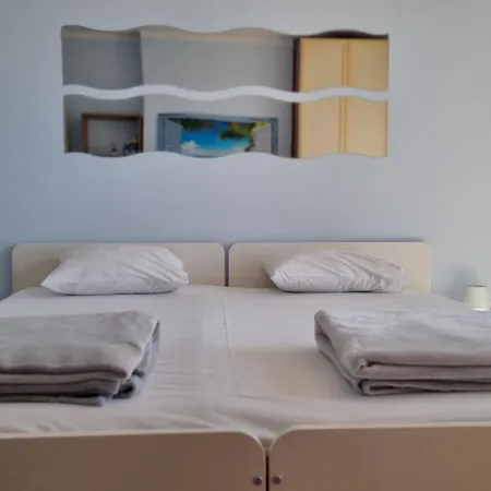 Lägenhet With Direct Sea View, Free Parking And Close To Beaches And Promenade