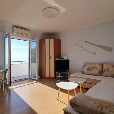 With Direct Sea View, Free Parking And Close To Beaches And Promenade Апартаменты *