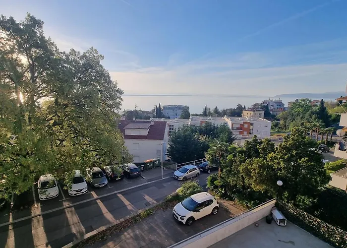 With Direct Sea View, Free Parking And Close To Beaches And Promenade Apartman Lovran